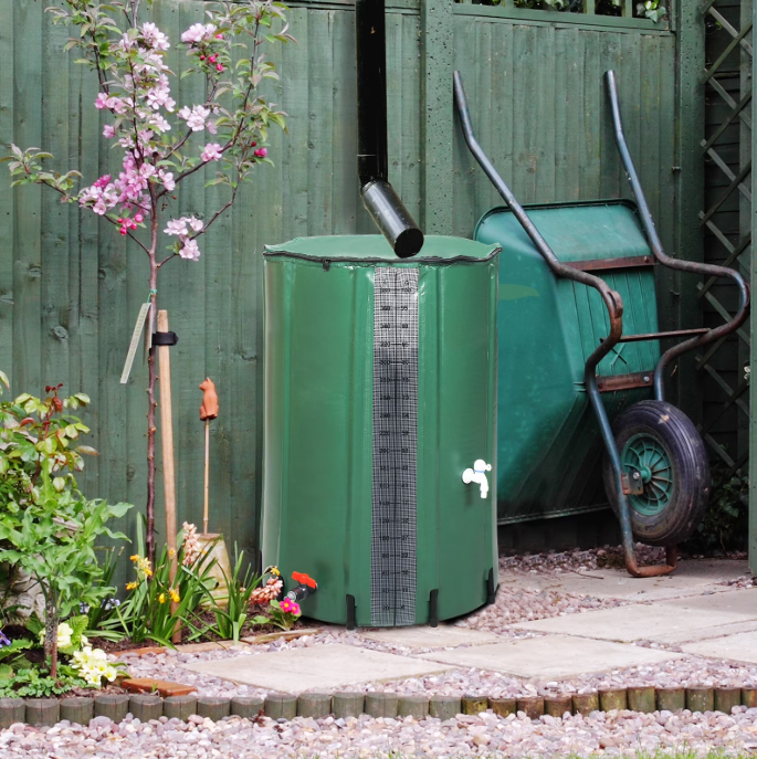 100 Gallon PVC Rain Barrel With Measuring Scale, Green